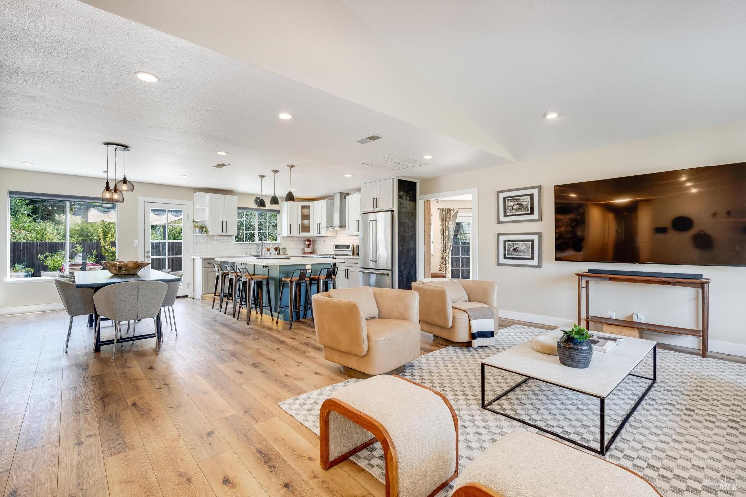 412 Arrowhead Court