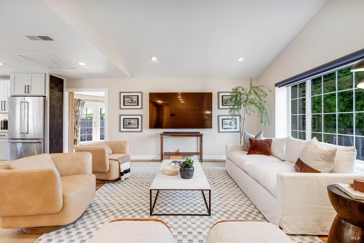 412 Arrowhead Court
