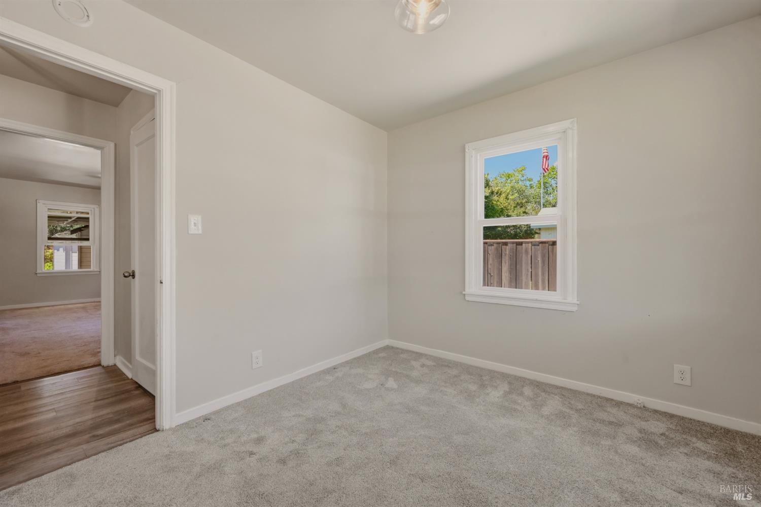 851 Central Avenue