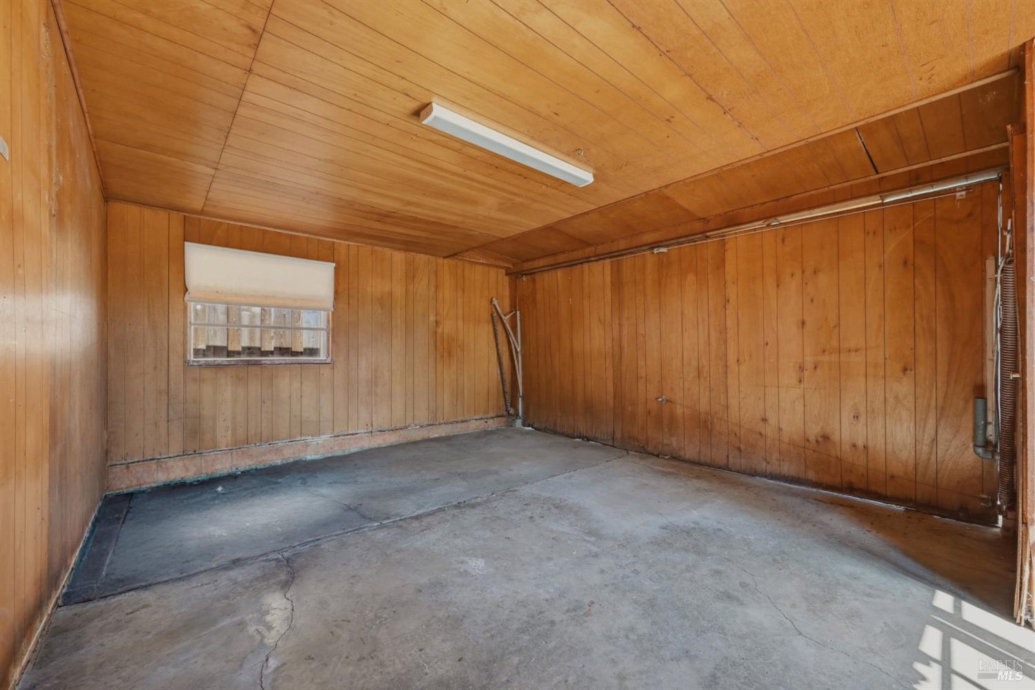 851 Central Avenue