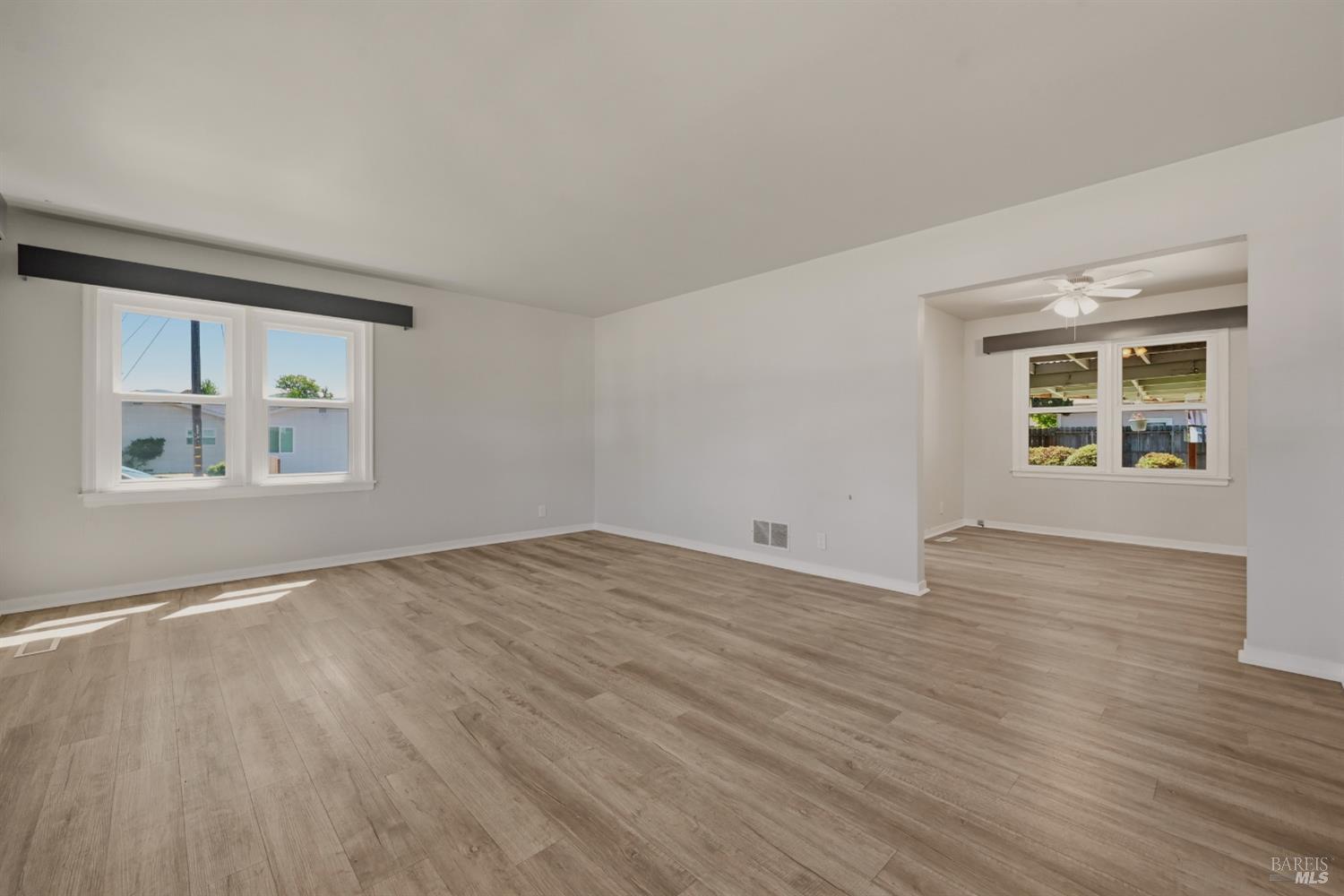 851 Central Avenue