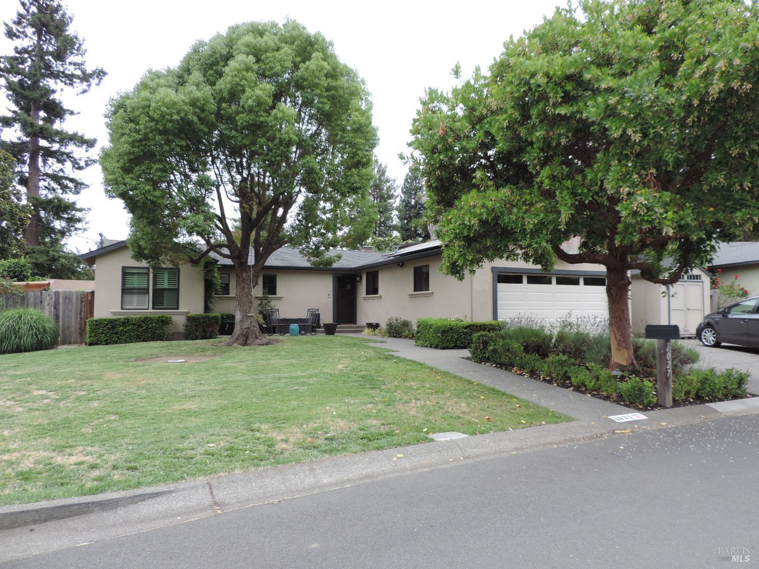 1027 Vassar Drive