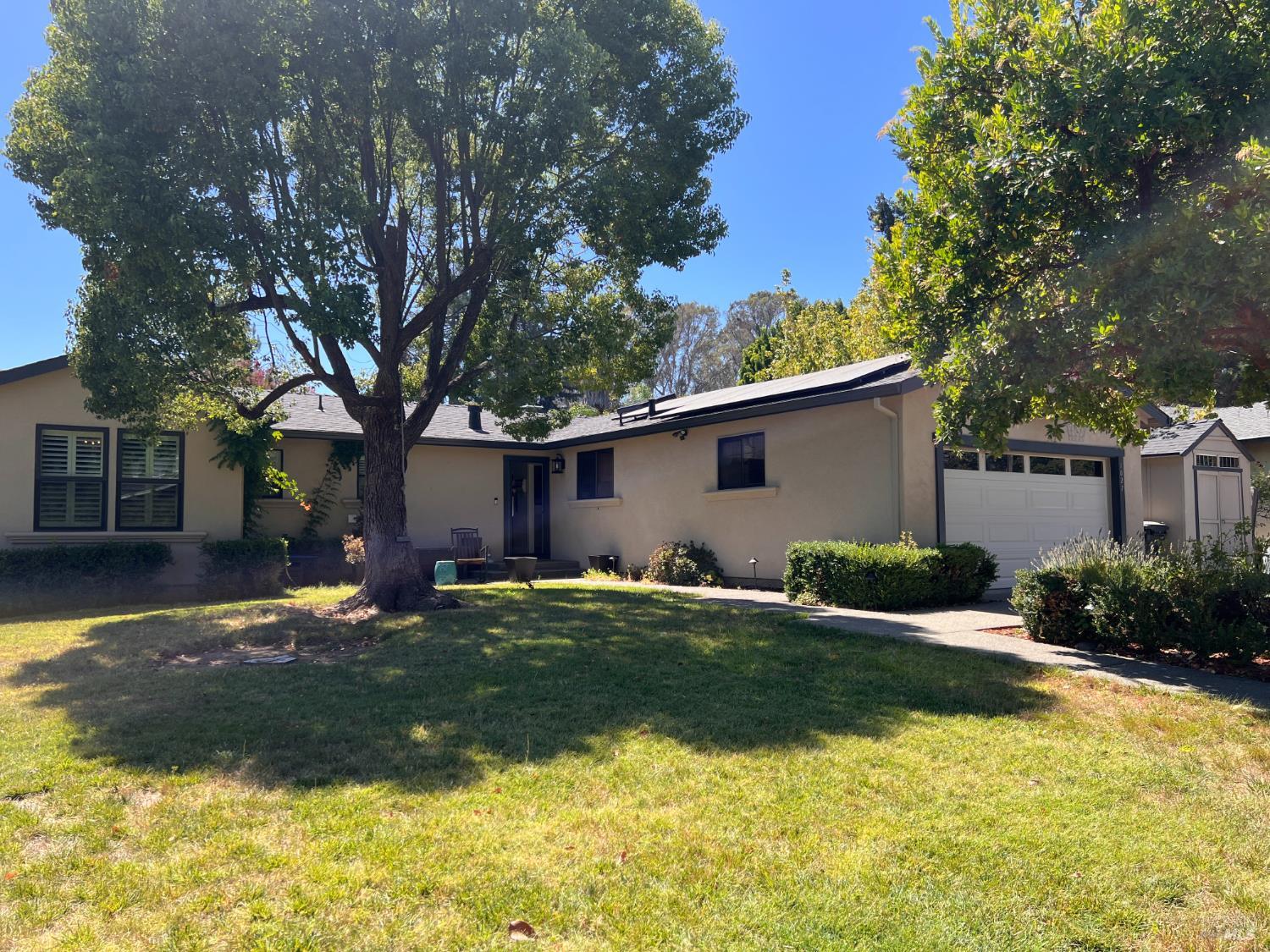 1027 Vassar Drive