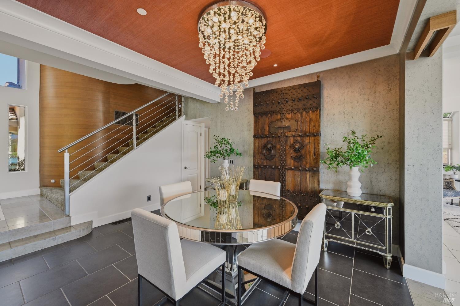 50 Lighthouse Court