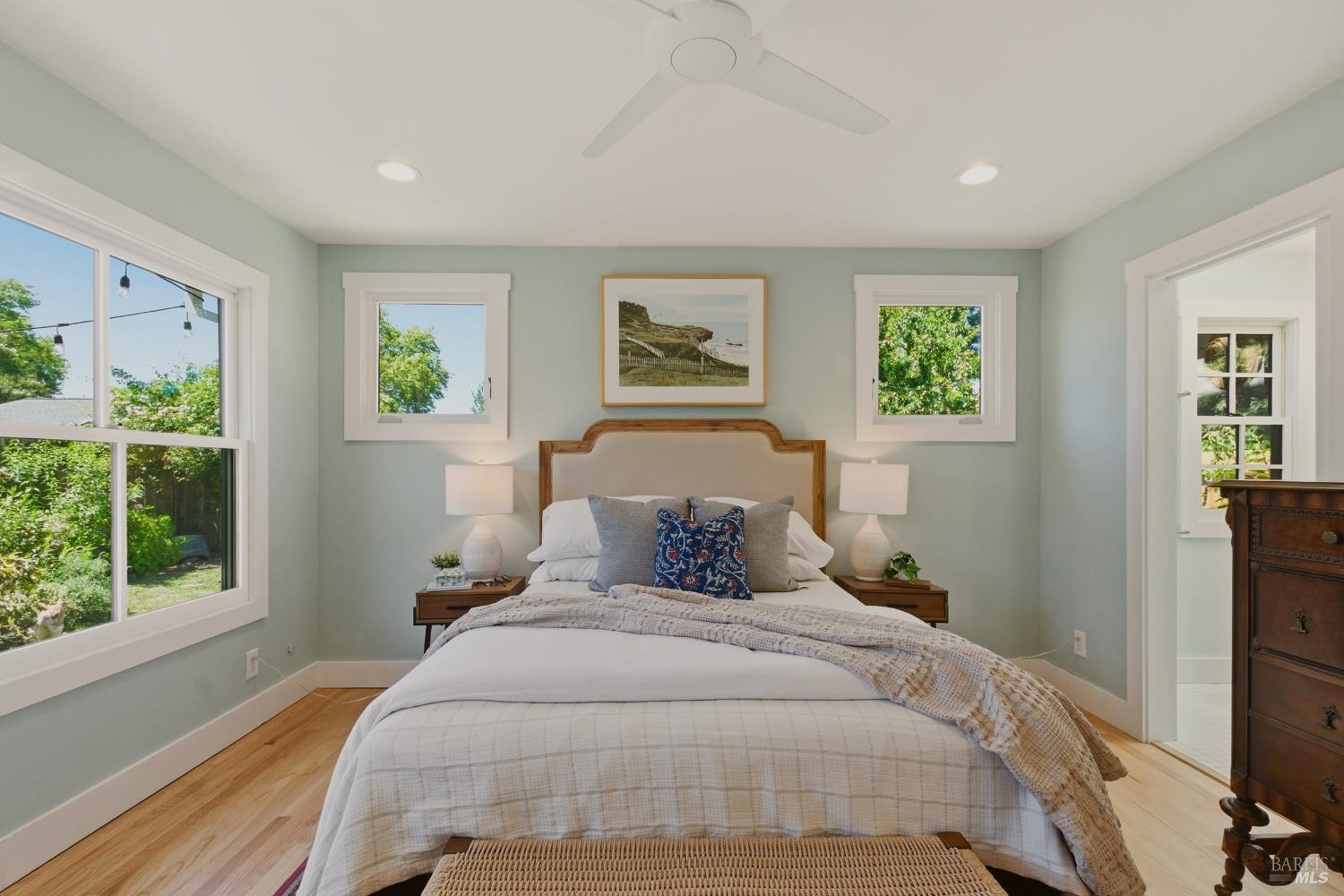 2512 Macgregor Court