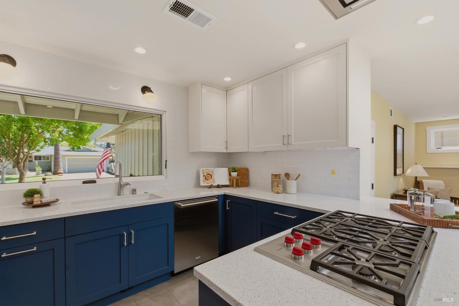 2512 Macgregor Court