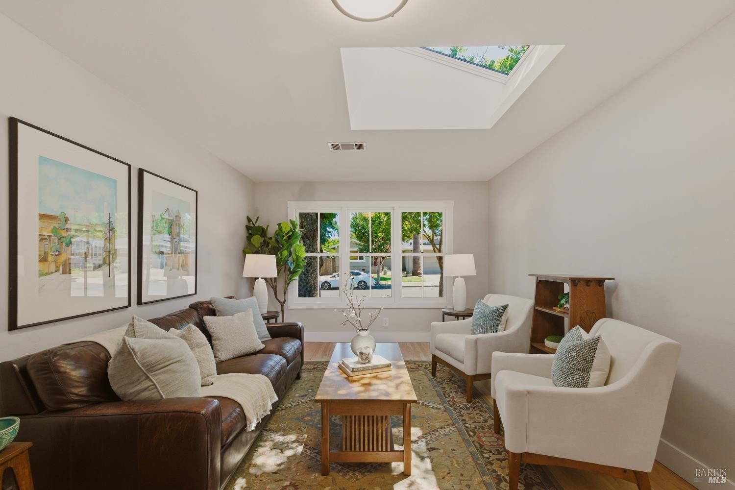 2512 Macgregor Court