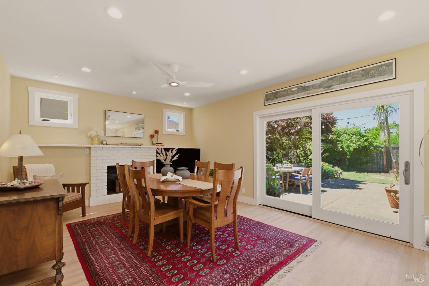 2512 Macgregor Court