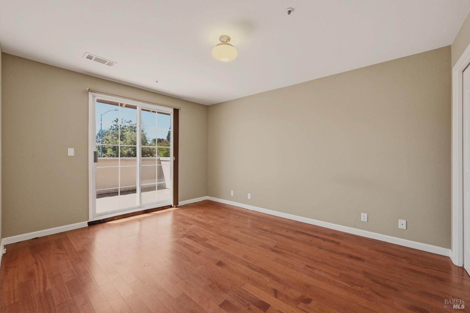 46 Clement Court
