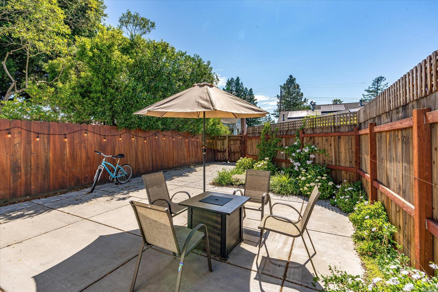 230 S Hartson Street