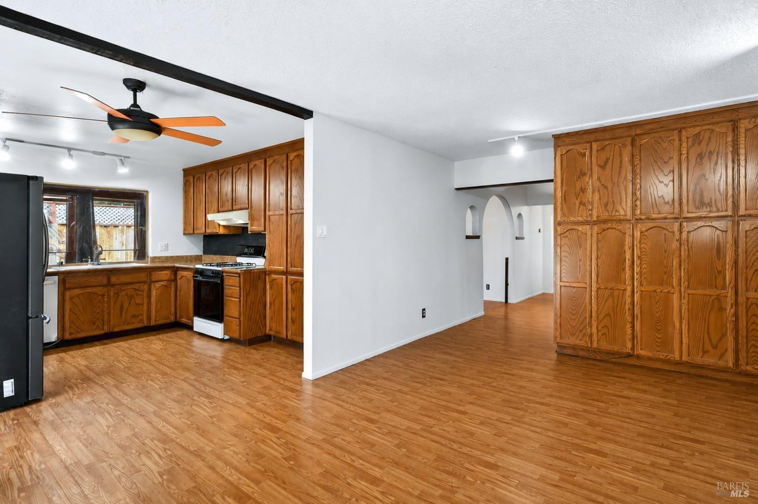 4440 Tanglewood Way