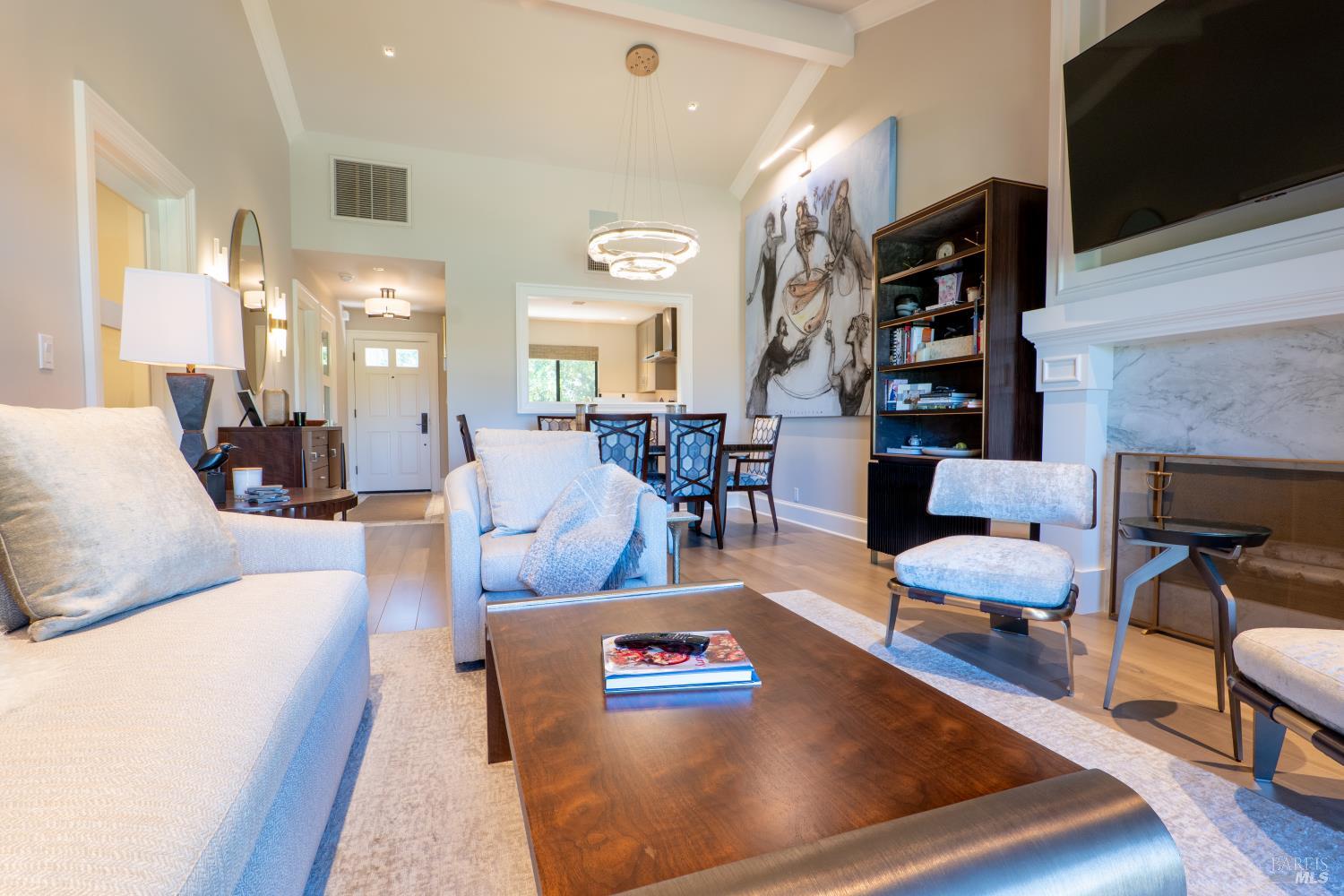843 Acorn Way