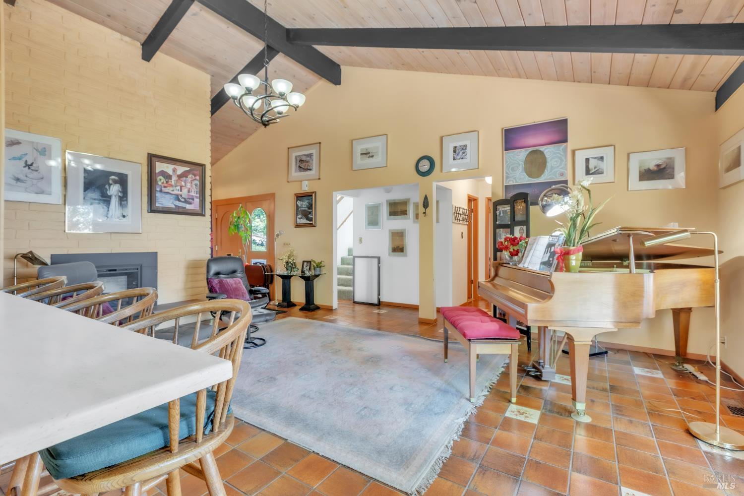 4552 Belmont Court