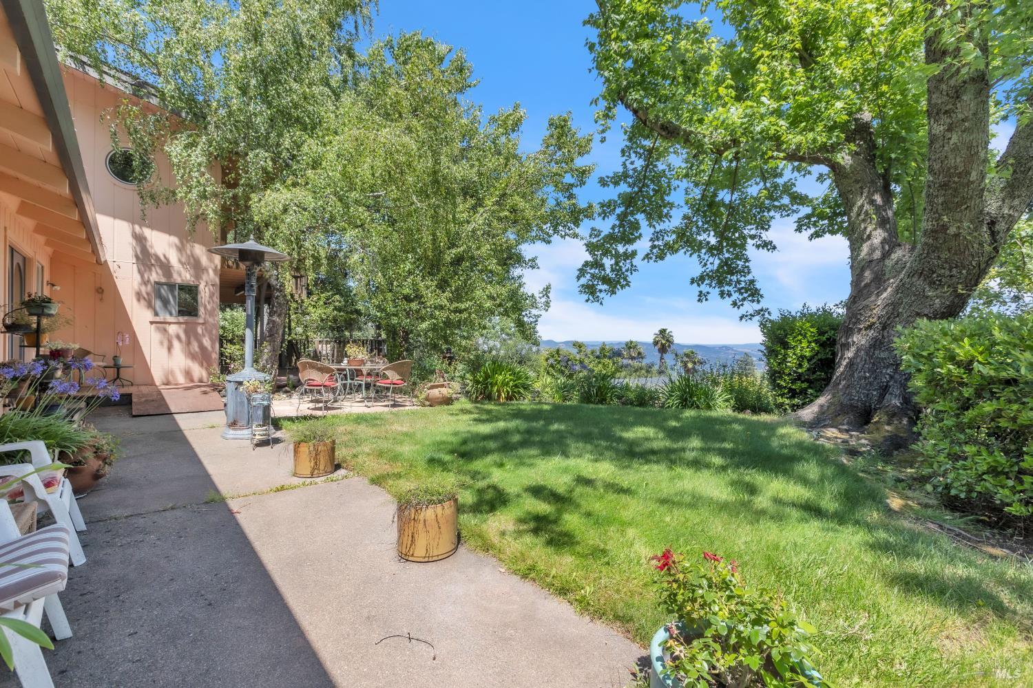 4552 Belmont Court