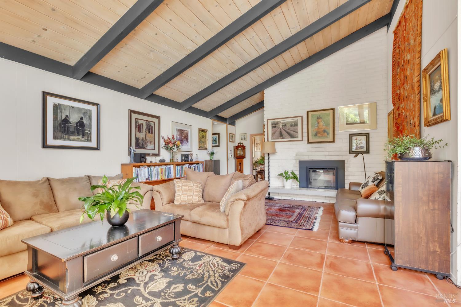 4552 Belmont Court