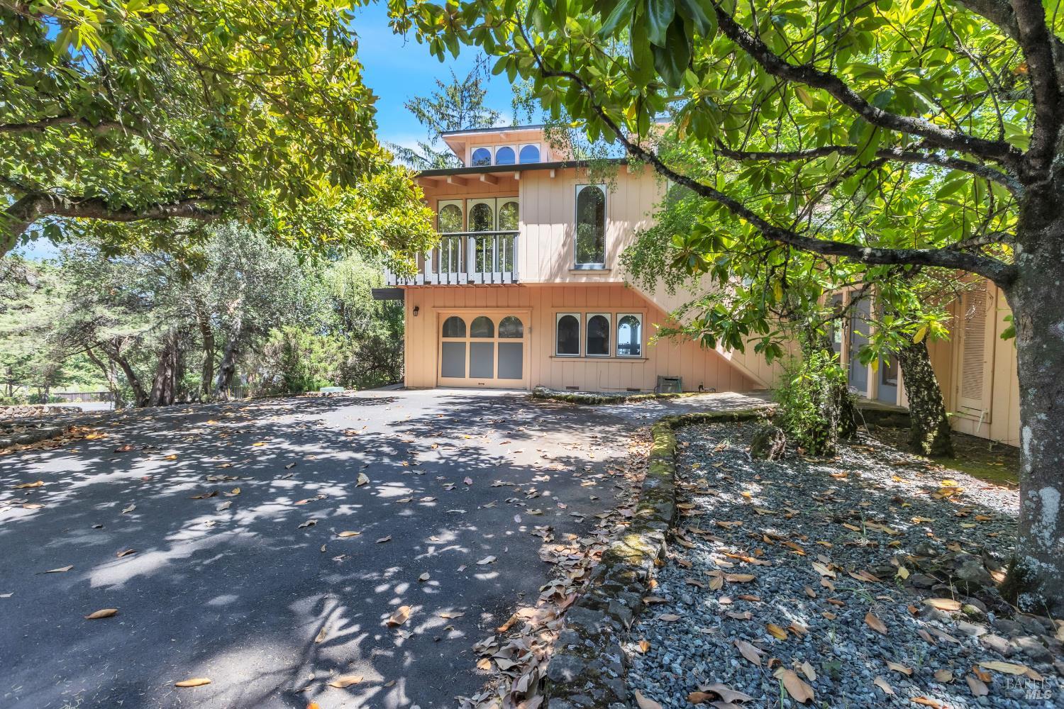 4552 Belmont Court