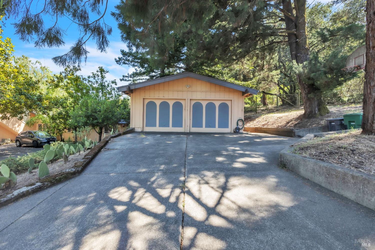 4552 Belmont Court