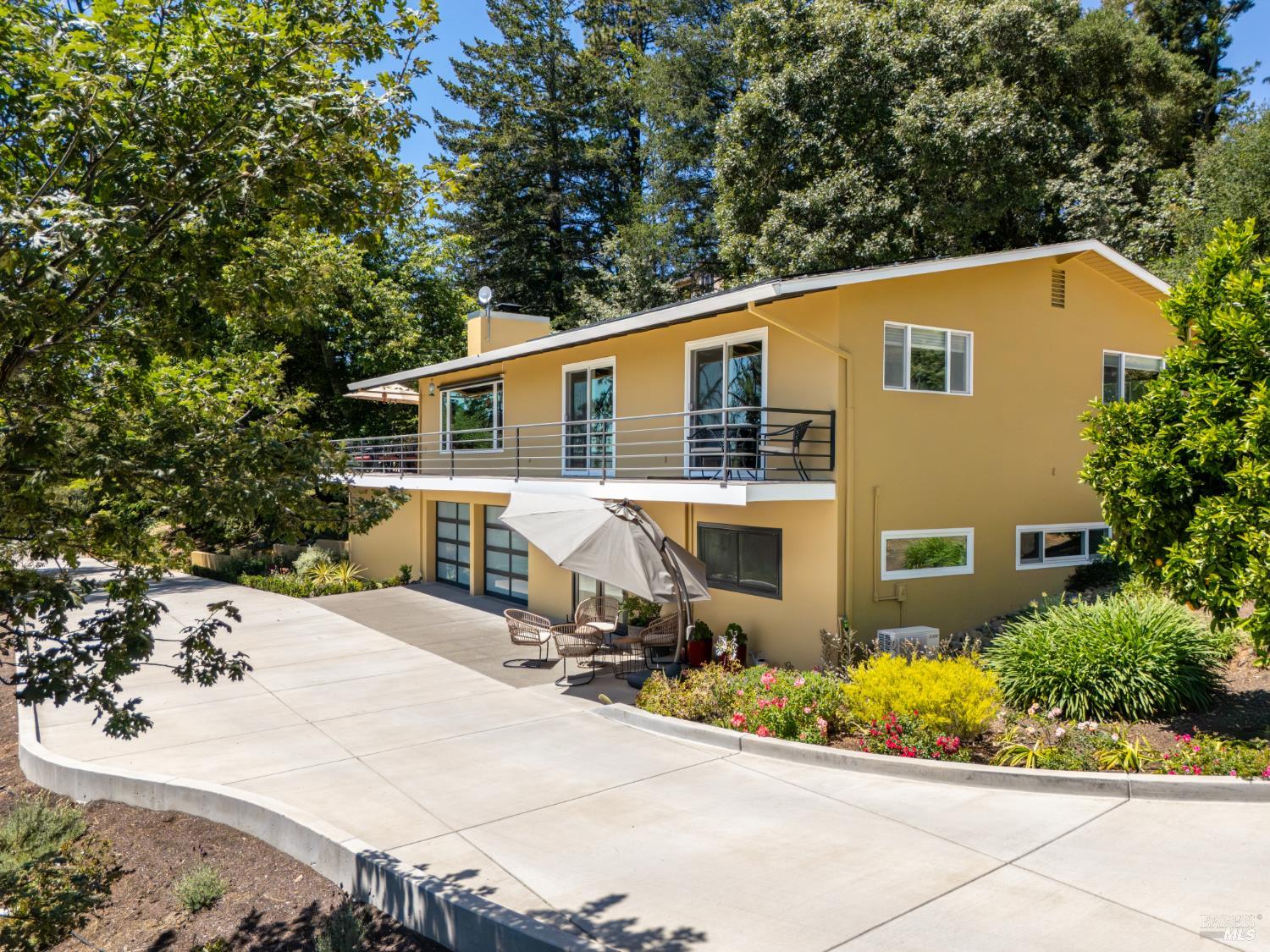 460 Bella Vista Drive