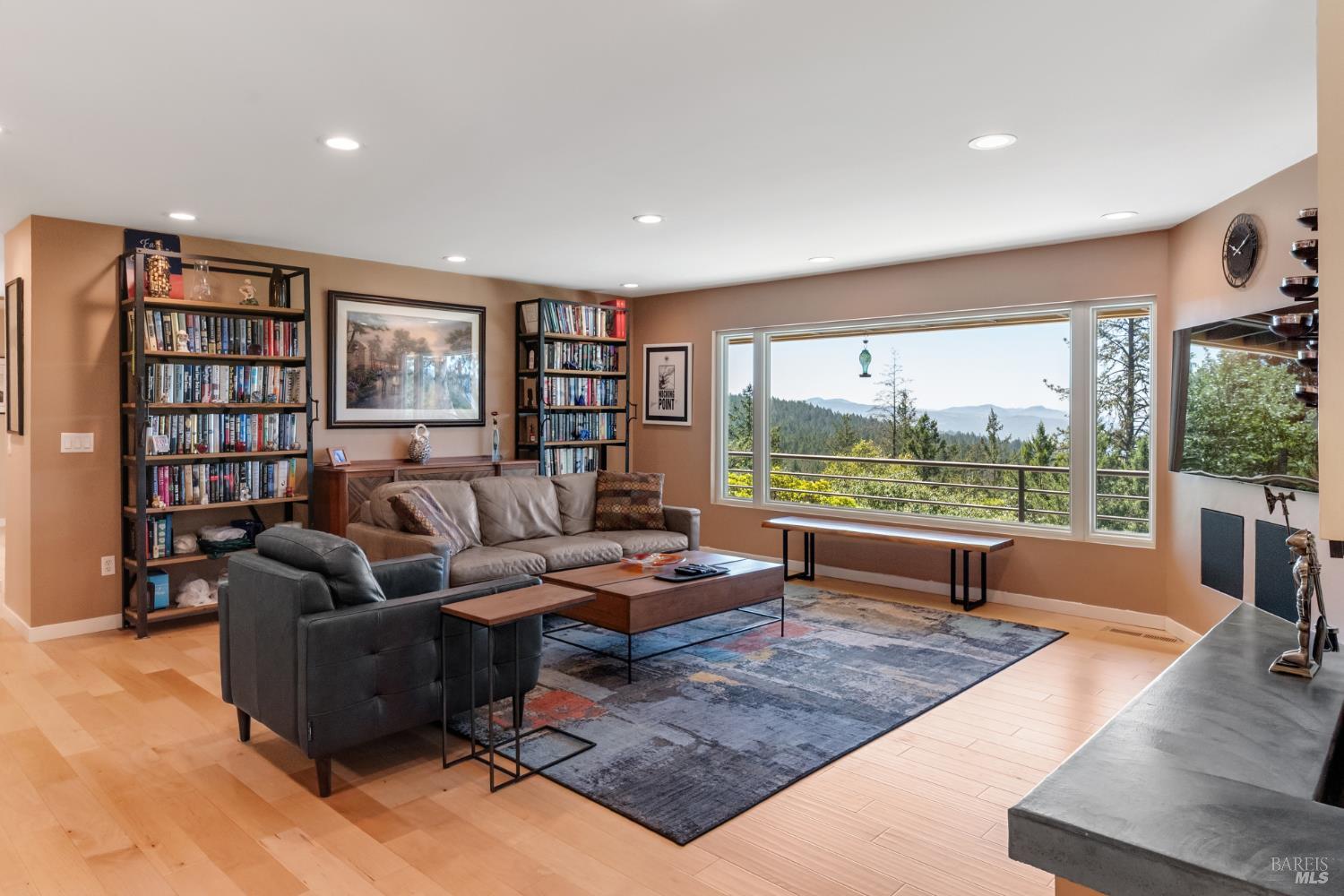 460 Bella Vista Drive