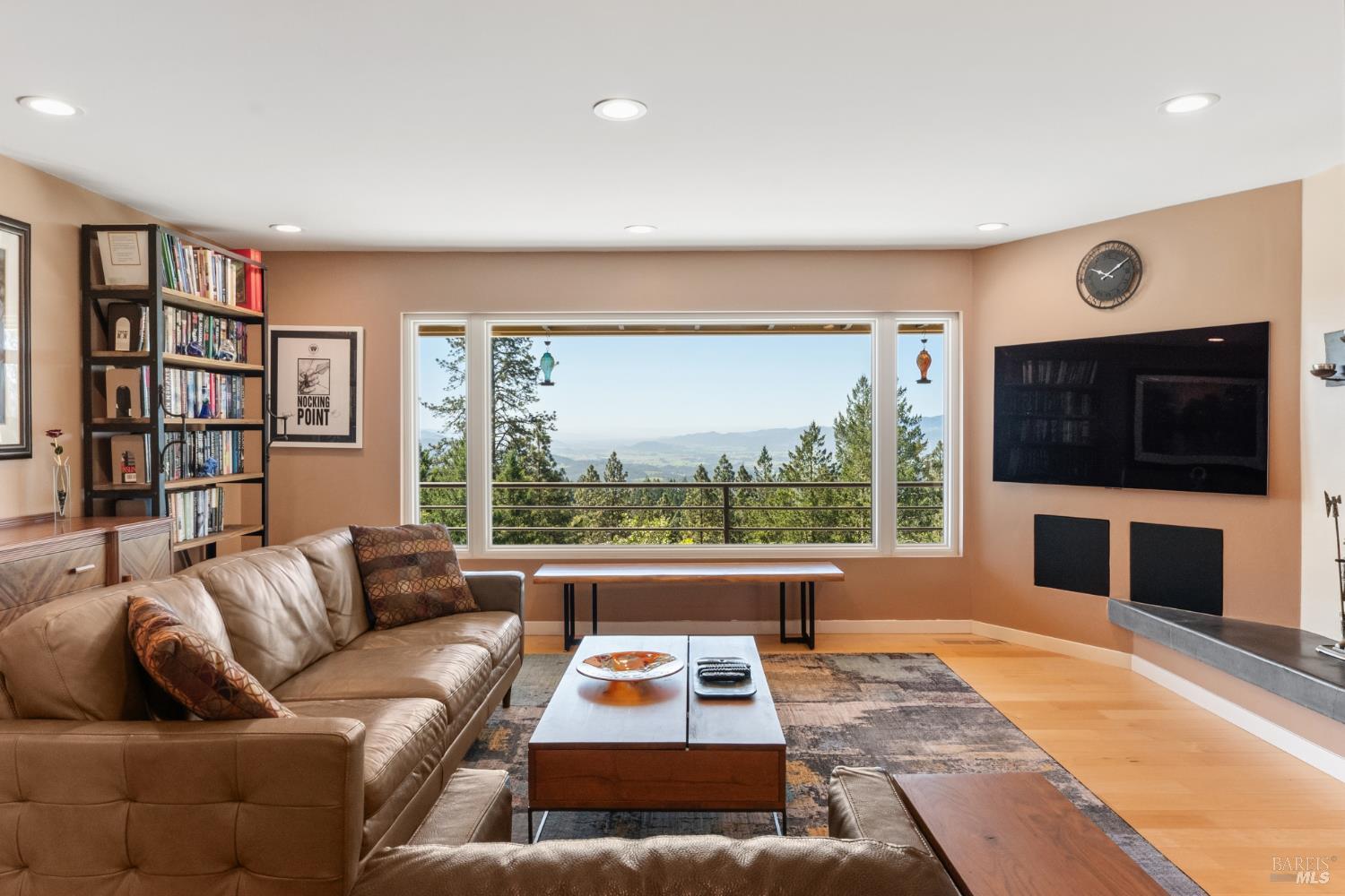 460 Bella Vista Drive