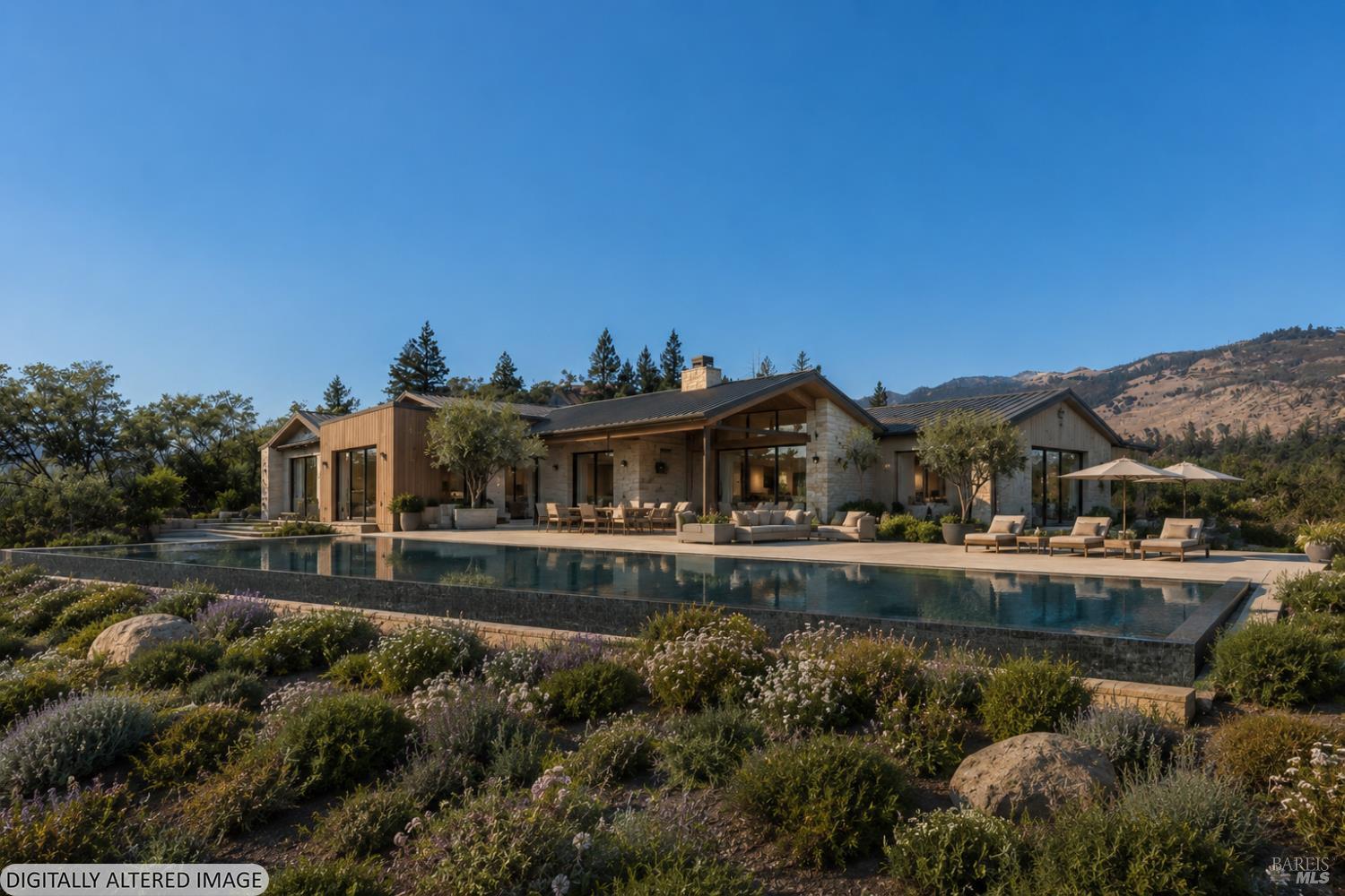 3560 Silverado Trail N