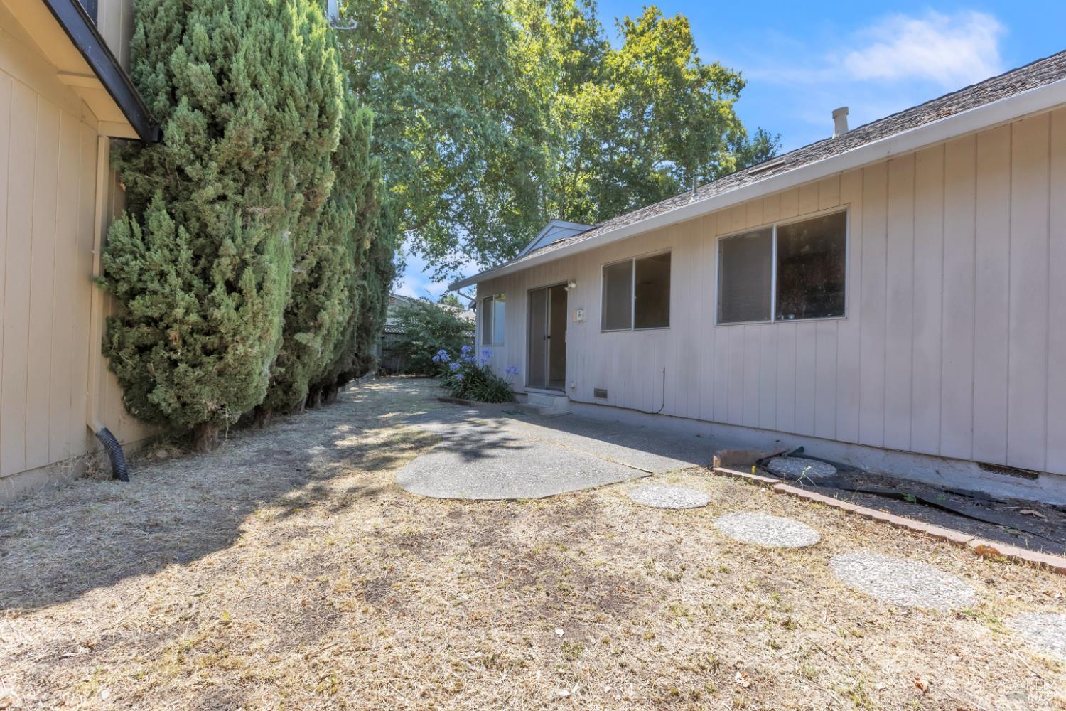 7126 Carillon Court