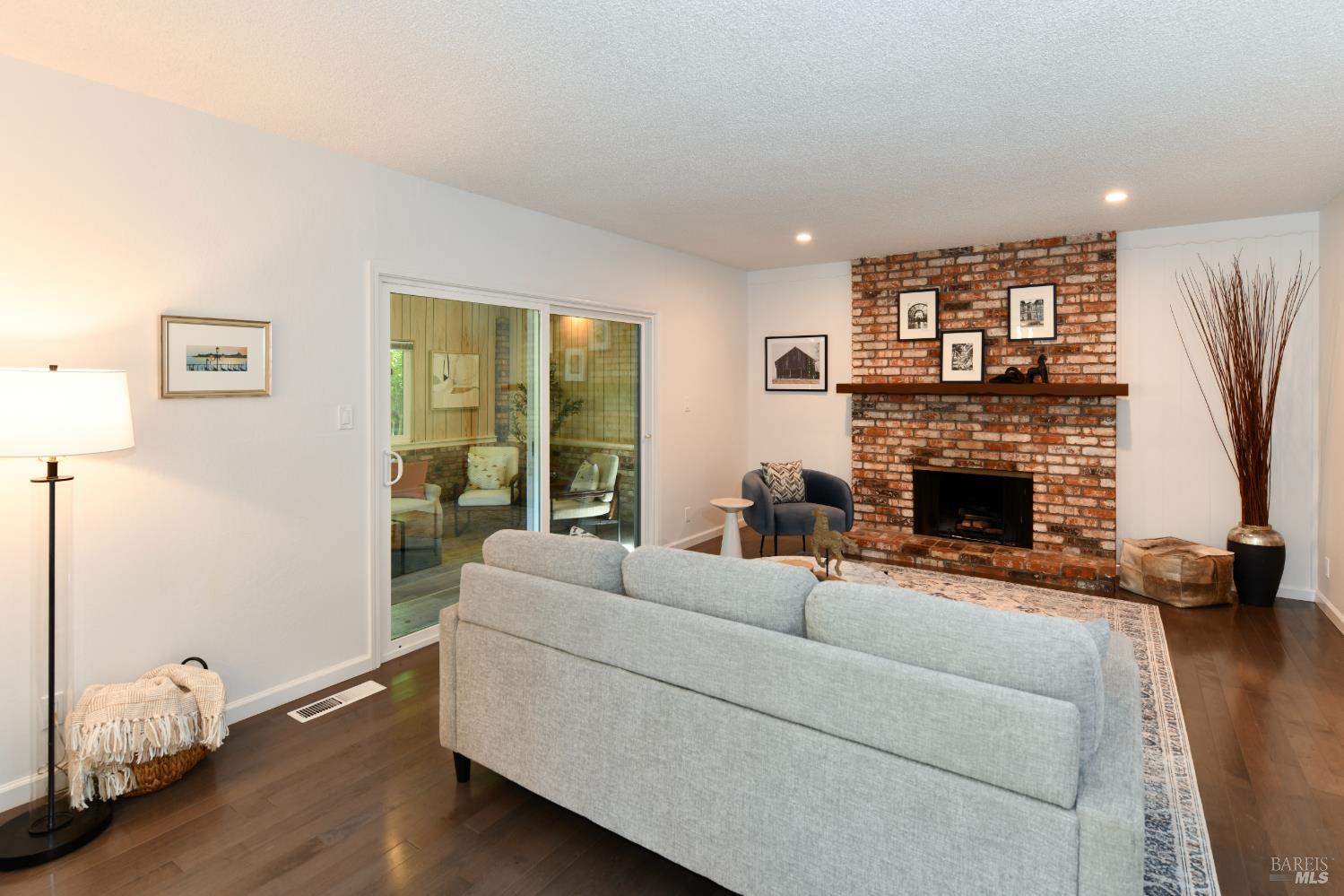 2991 Applewood Court