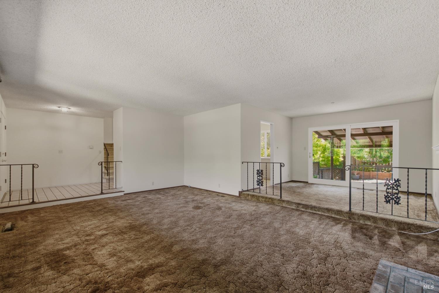 3565 Meadowbrook Drive