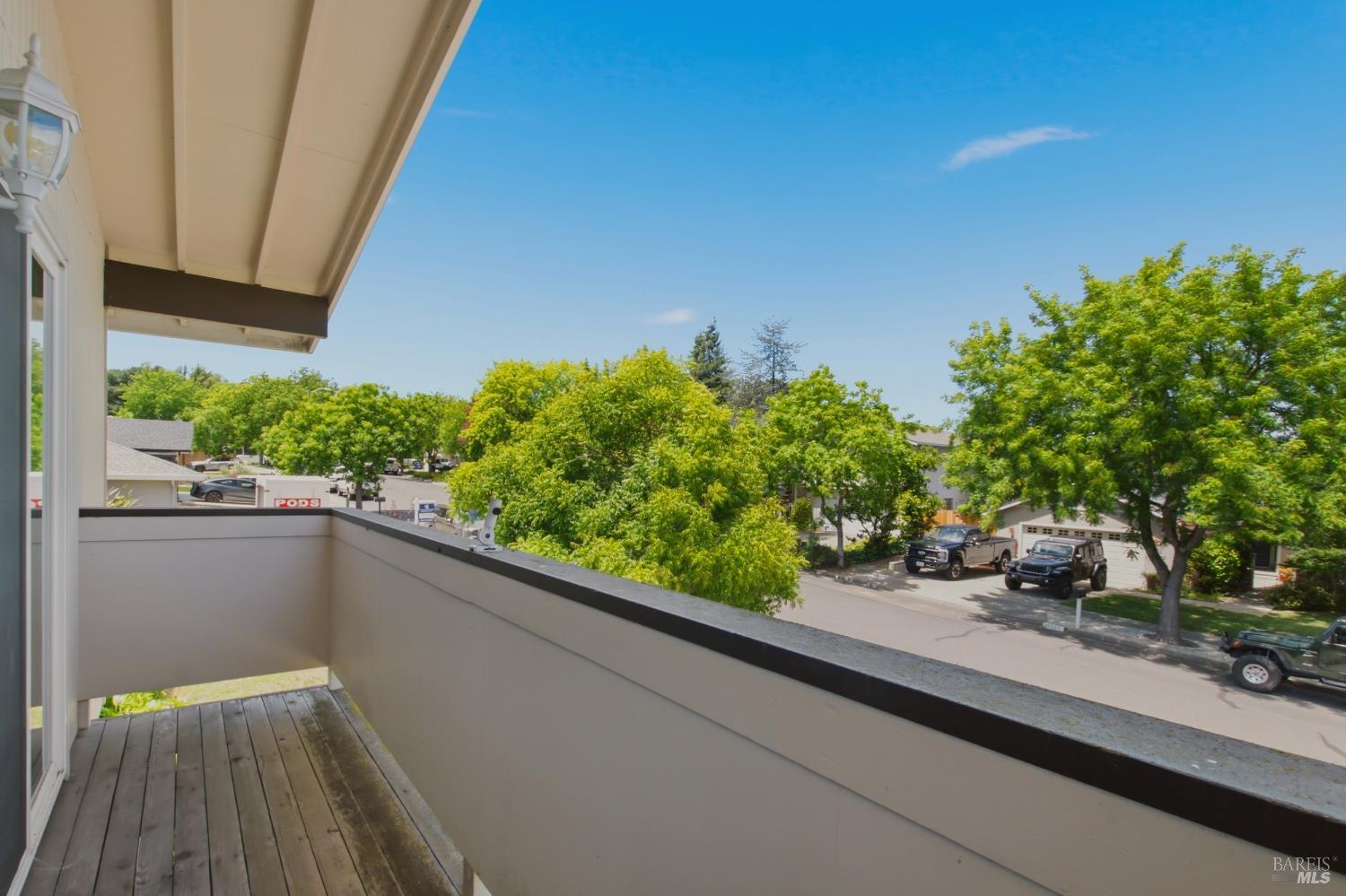 3565 Meadowbrook Drive