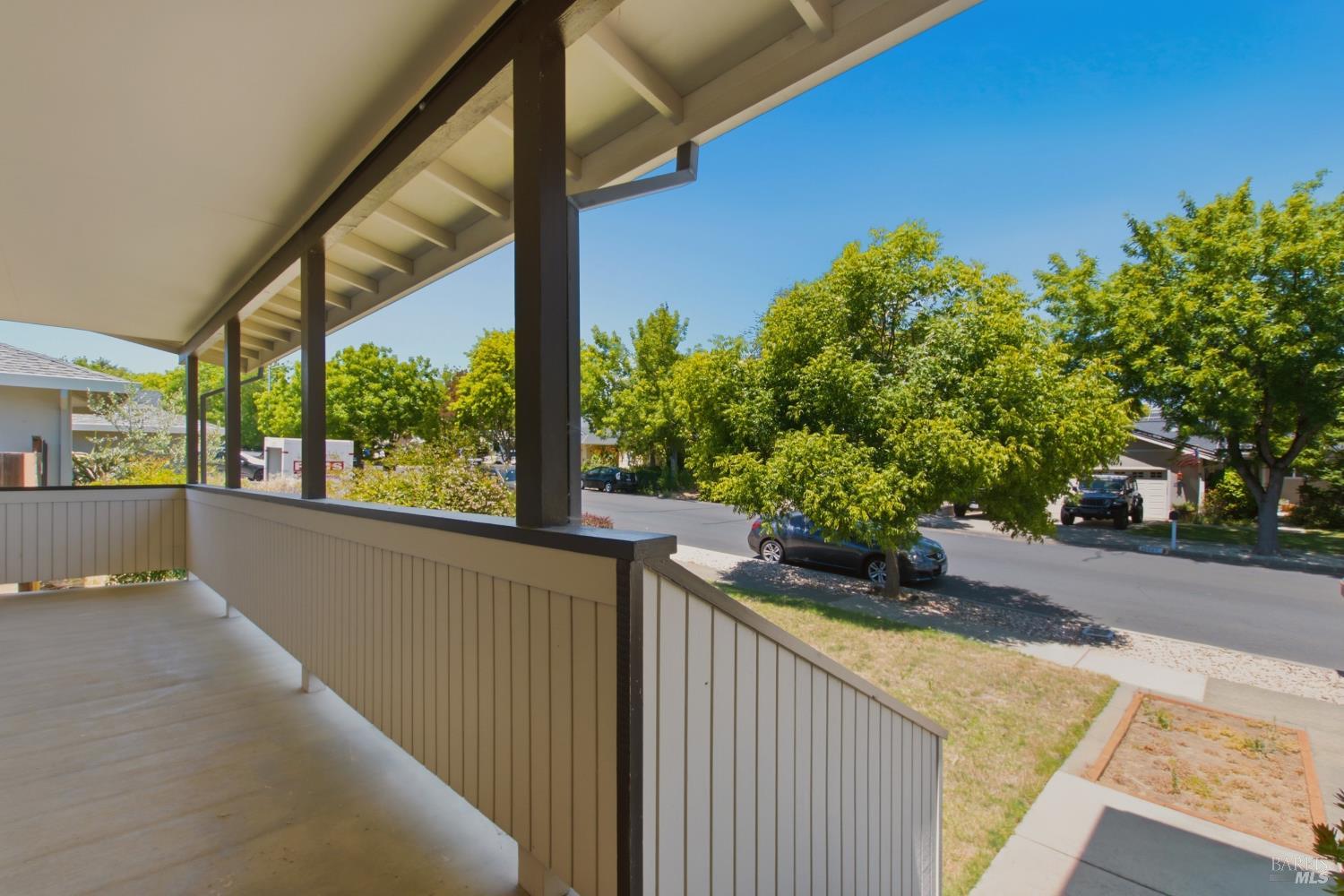 3565 Meadowbrook Drive
