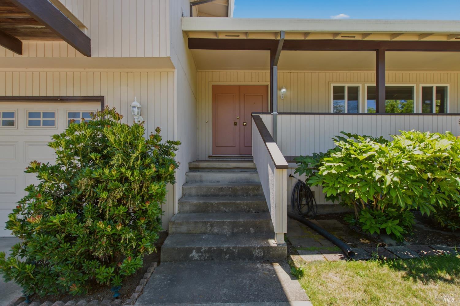 3565 Meadowbrook Drive