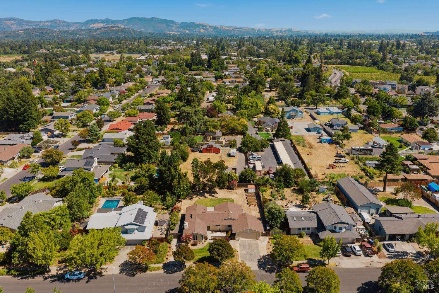 1261 Sweetbriar Drive