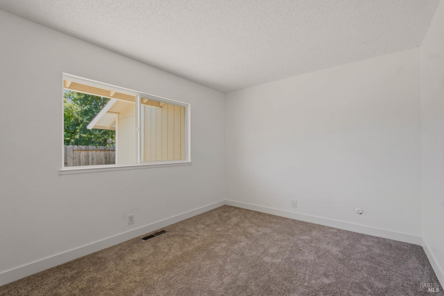 1261 Sweetbriar Drive