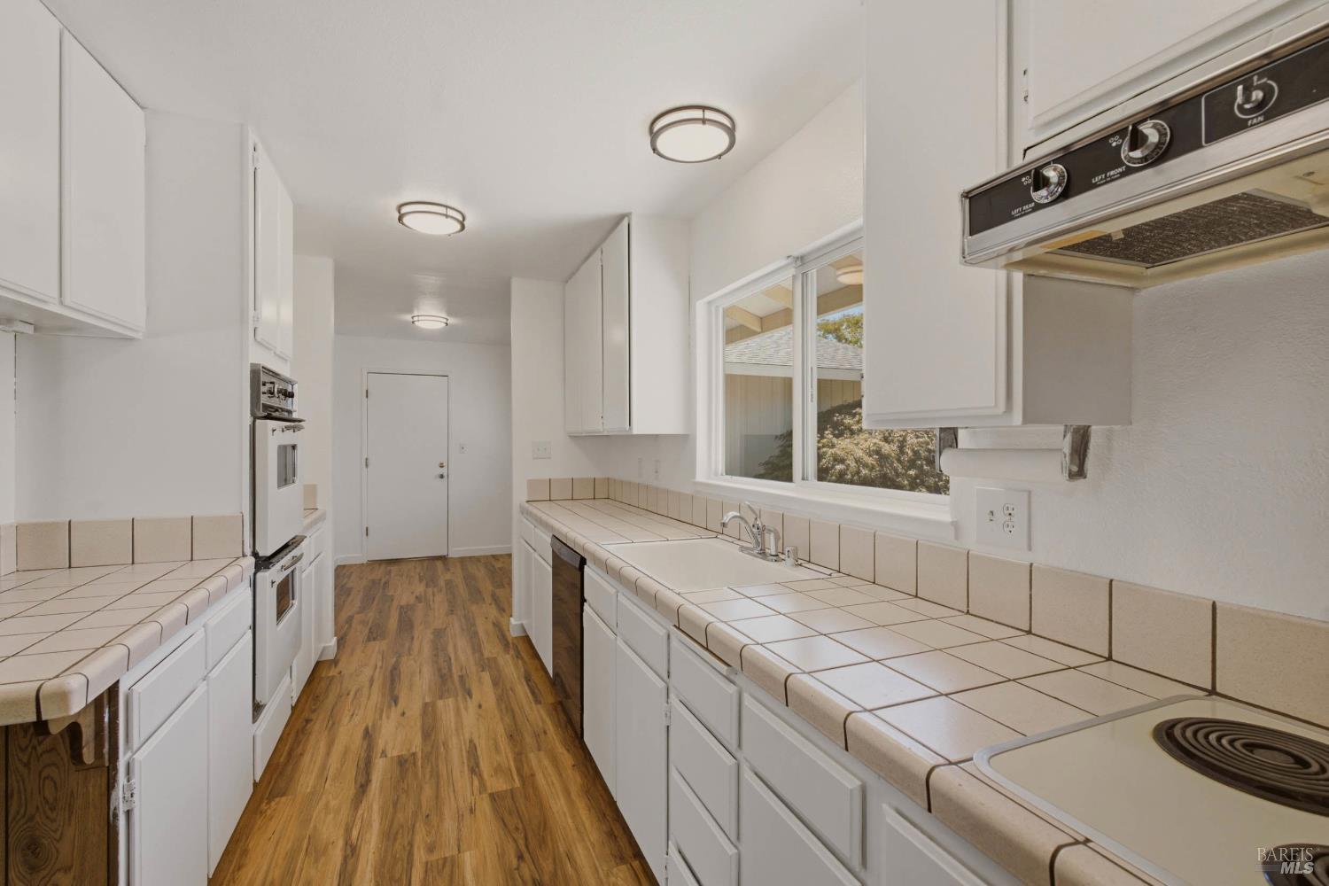 1261 Sweetbriar Drive