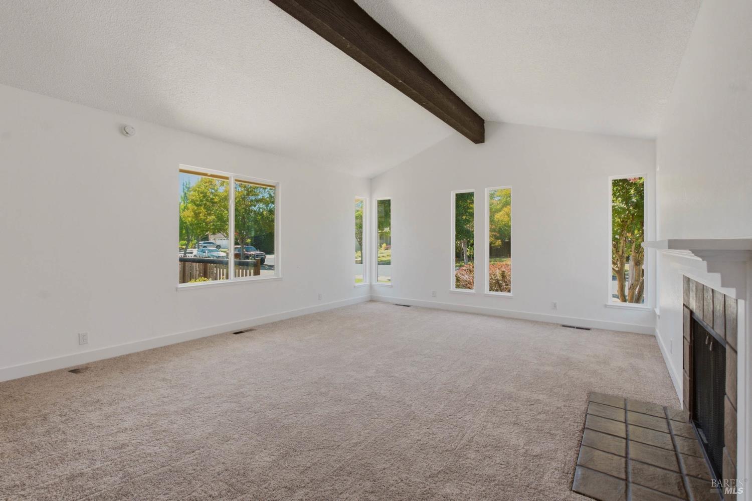 1261 Sweetbriar Drive