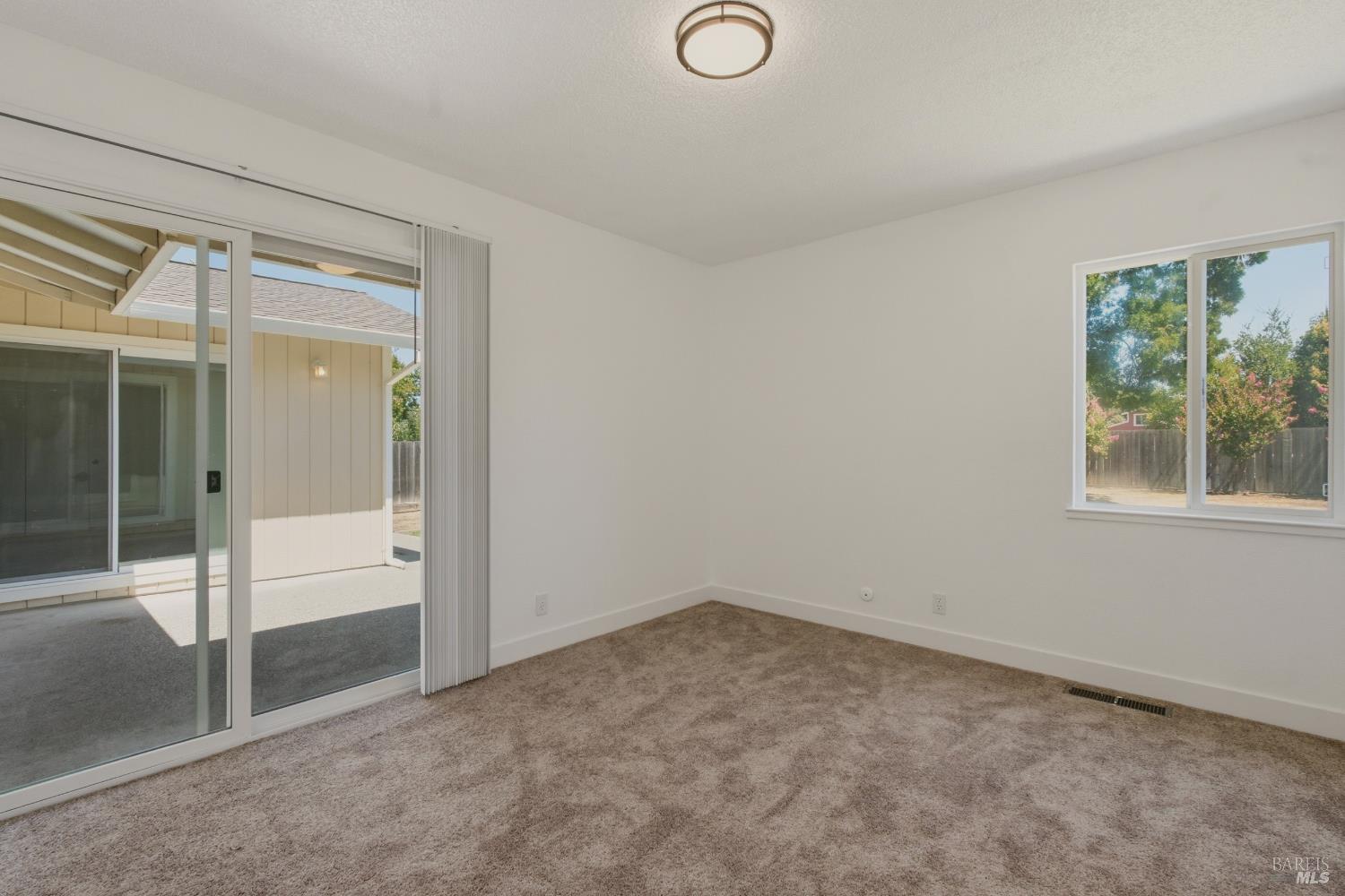 1261 Sweetbriar Drive
