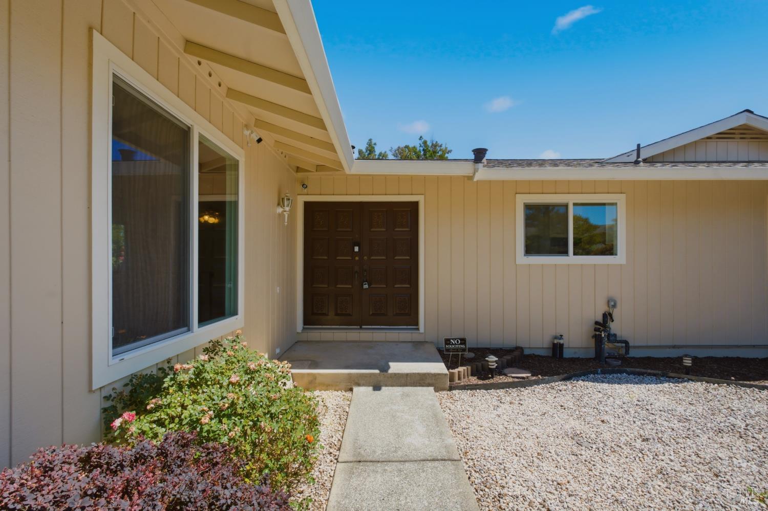 1261 Sweetbriar Drive