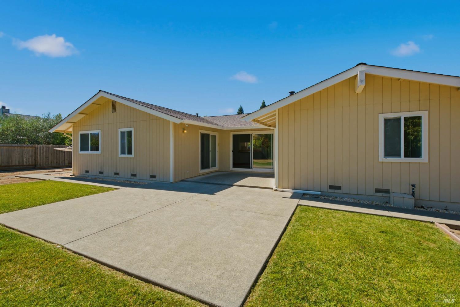 1261 Sweetbriar Drive