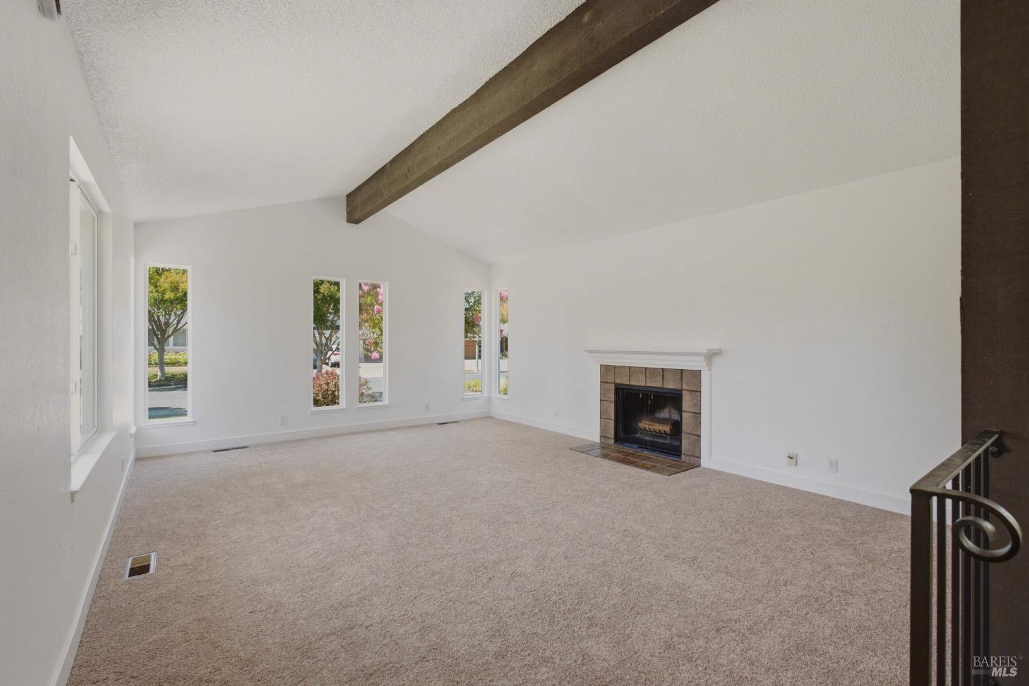 1261 Sweetbriar Drive
