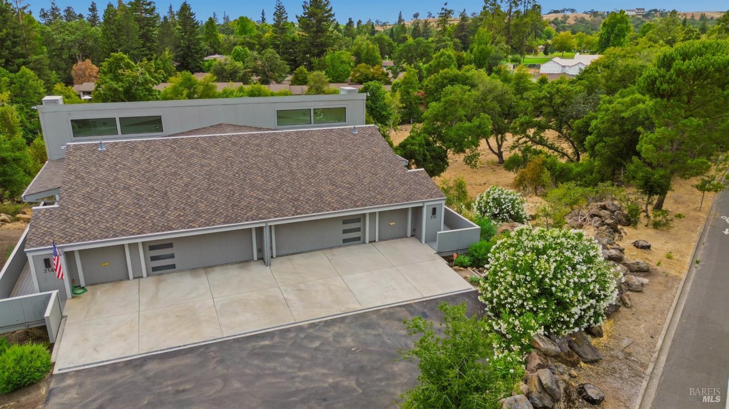 316 Deer Hollow Drive