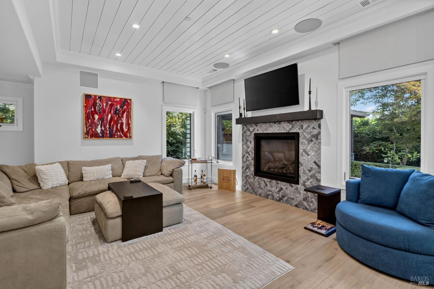 1926 Oak Circle