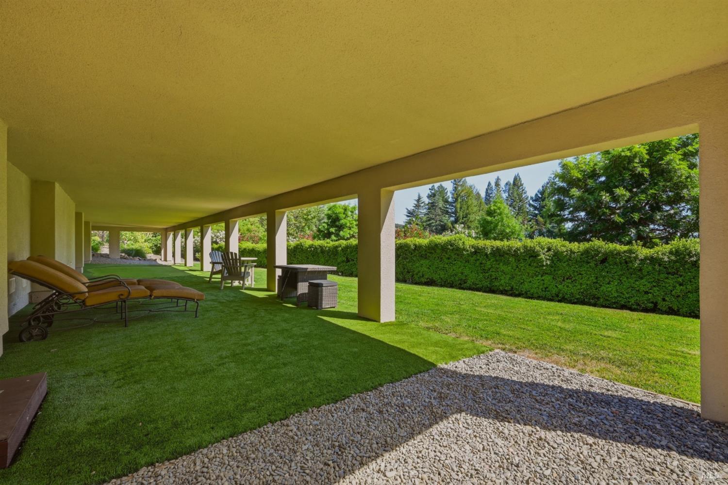 5 Silverstone Court