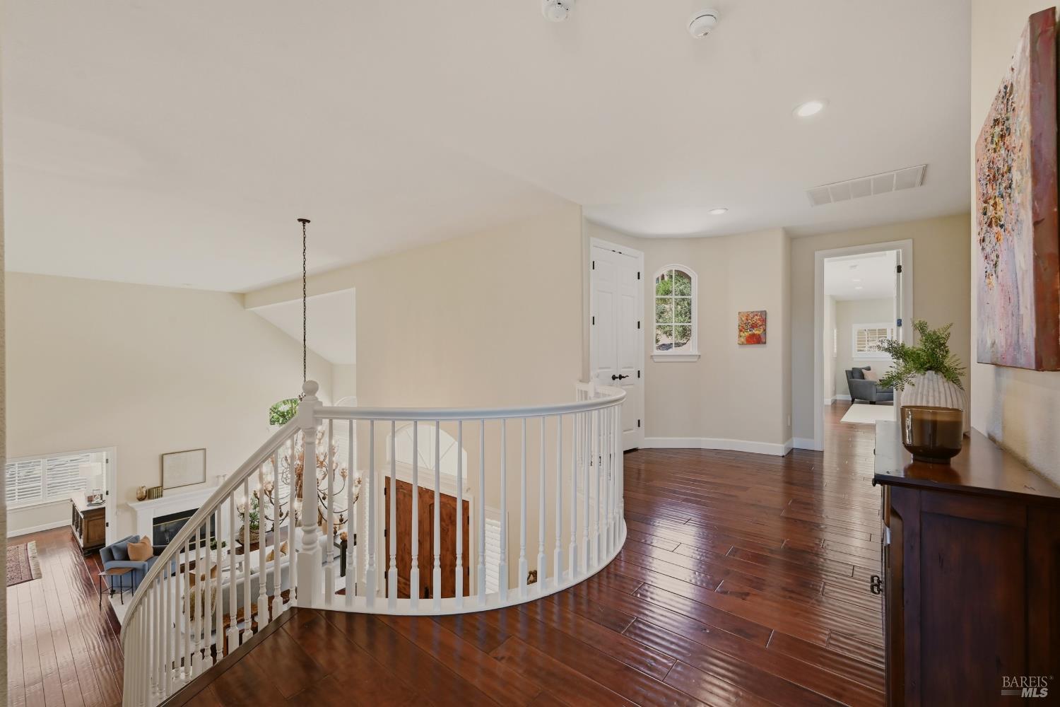 5 Silverstone Court