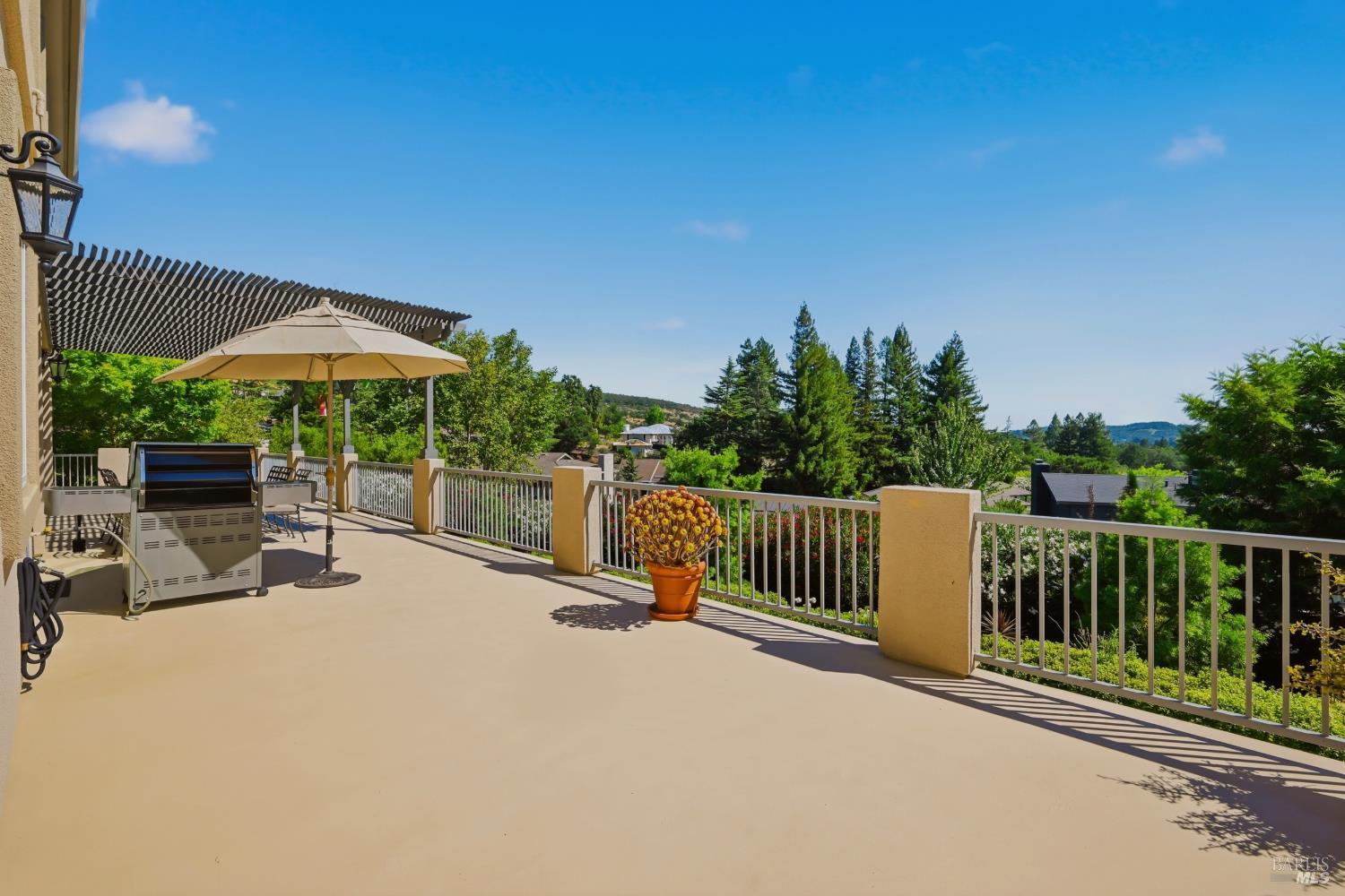 5 Silverstone Court