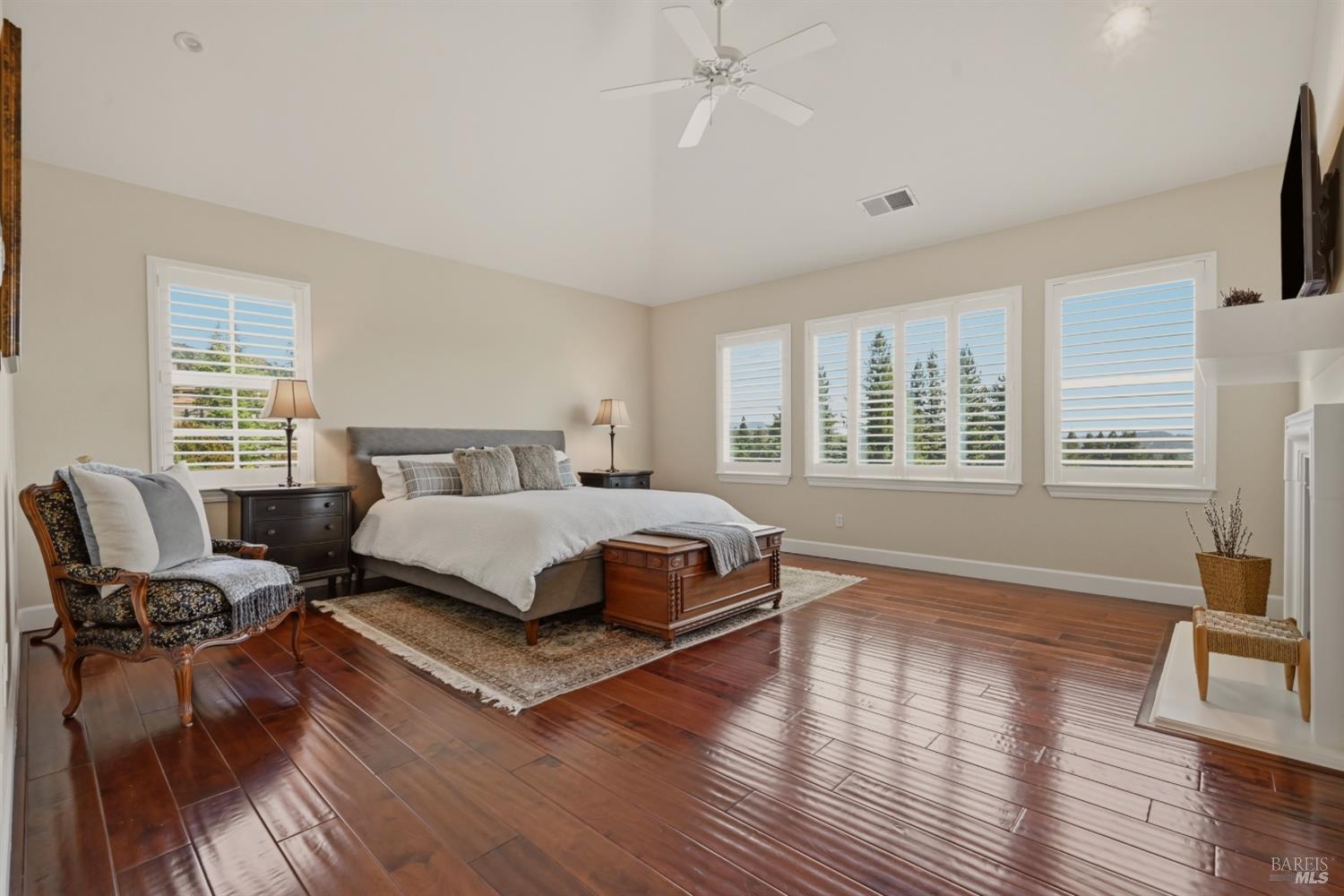 5 Silverstone Court
