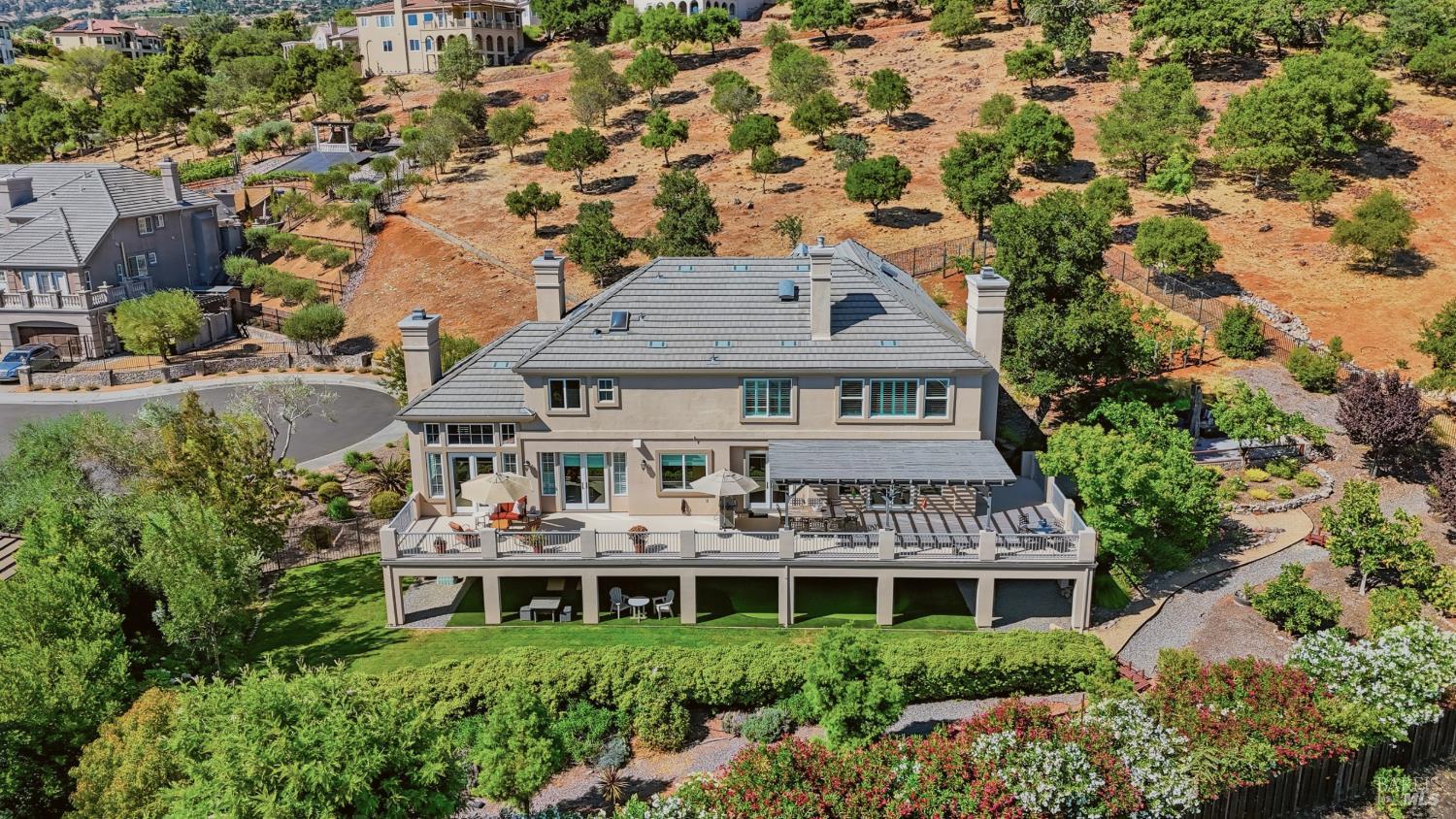 5 Silverstone Court