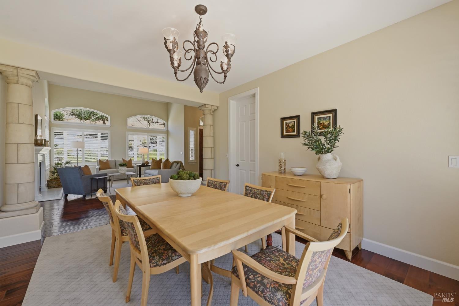5 Silverstone Court