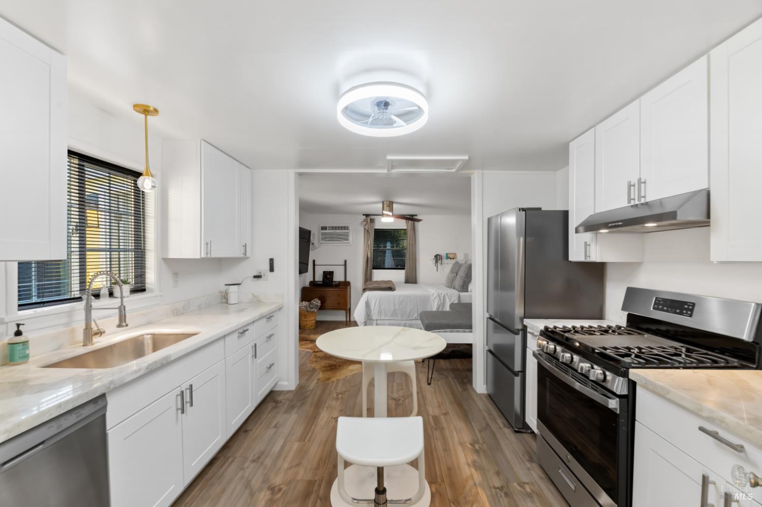 1435 2nd Street