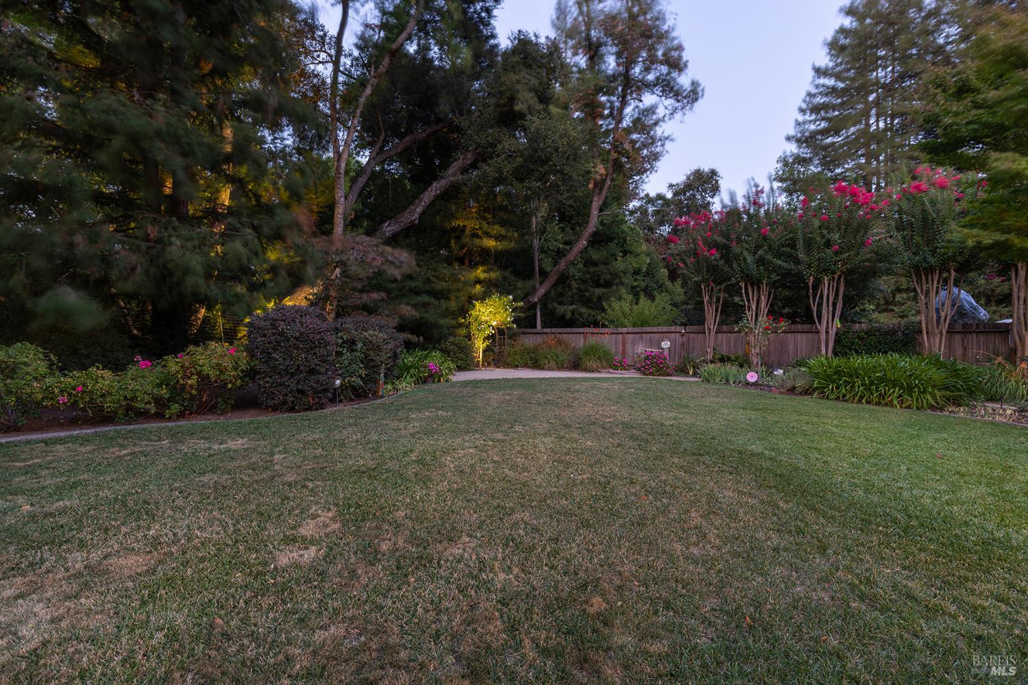 2642 W Pueblo Avenue