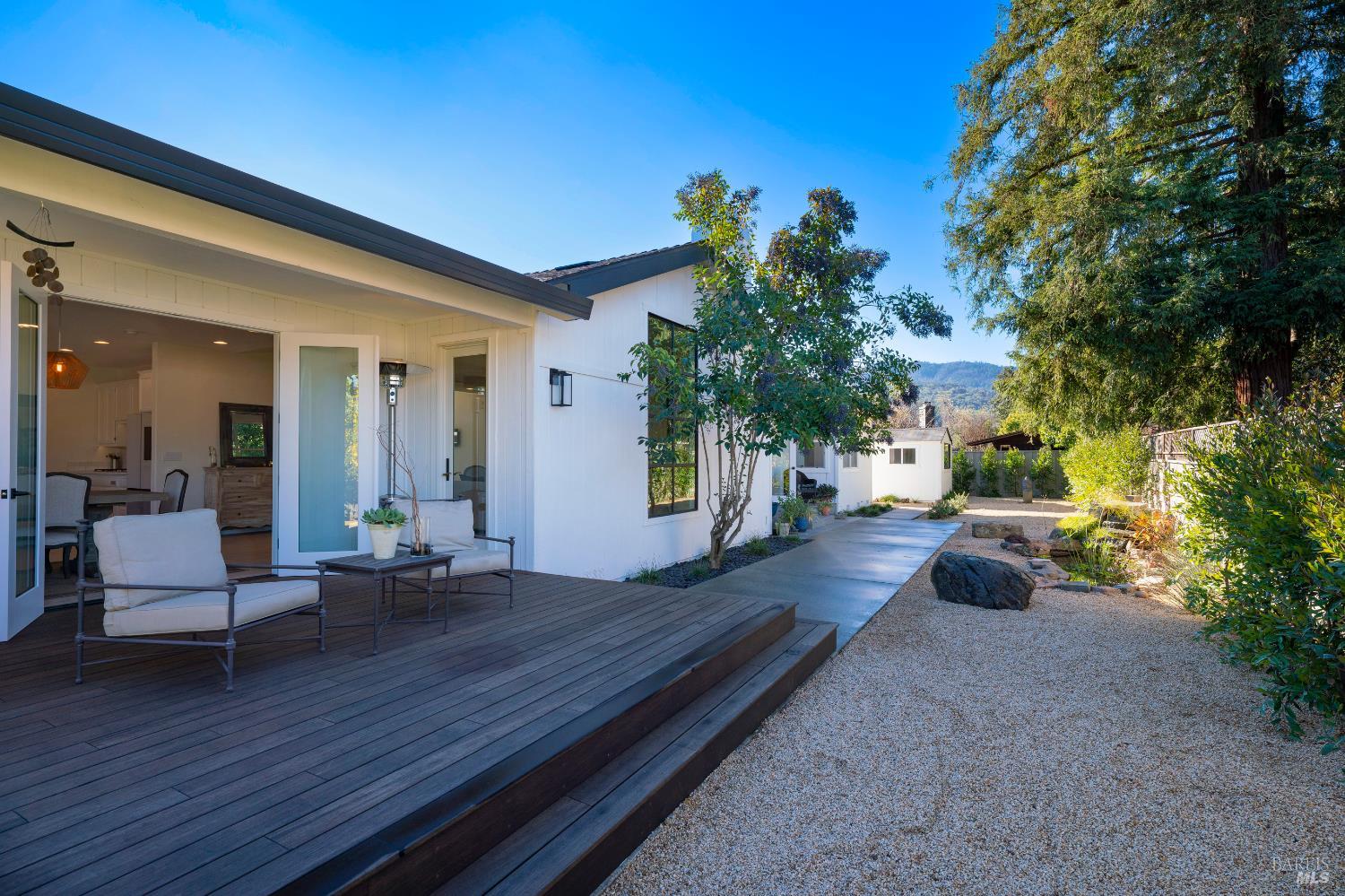 1586 Arrowhead Drive